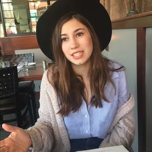 Meet your Posher, Sophie